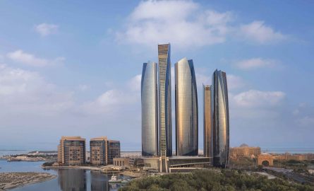 Skyline mit Etihad Towers in Abu Dhabi